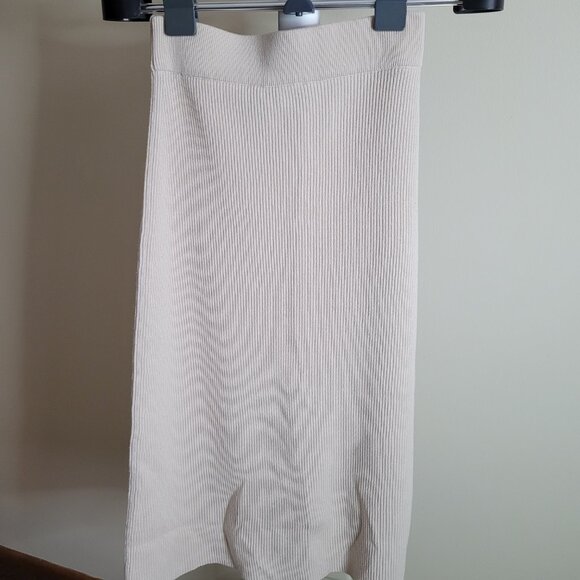 La Maille Sezane Naelle Sweater Skirt in Natural Beige - Picture 9 of 10